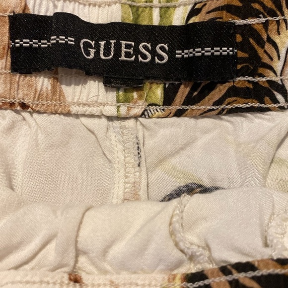 Guess Tiger Motif Shorts Elasticated Waist w Pockets Cream Brown Green Size S - Picture 3 of 5